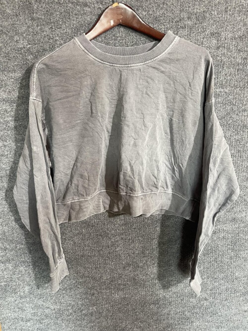 Lazy Sunday Sweatshirt Womens XL Gray Cropped Fleece Crewneck Pullover Basic